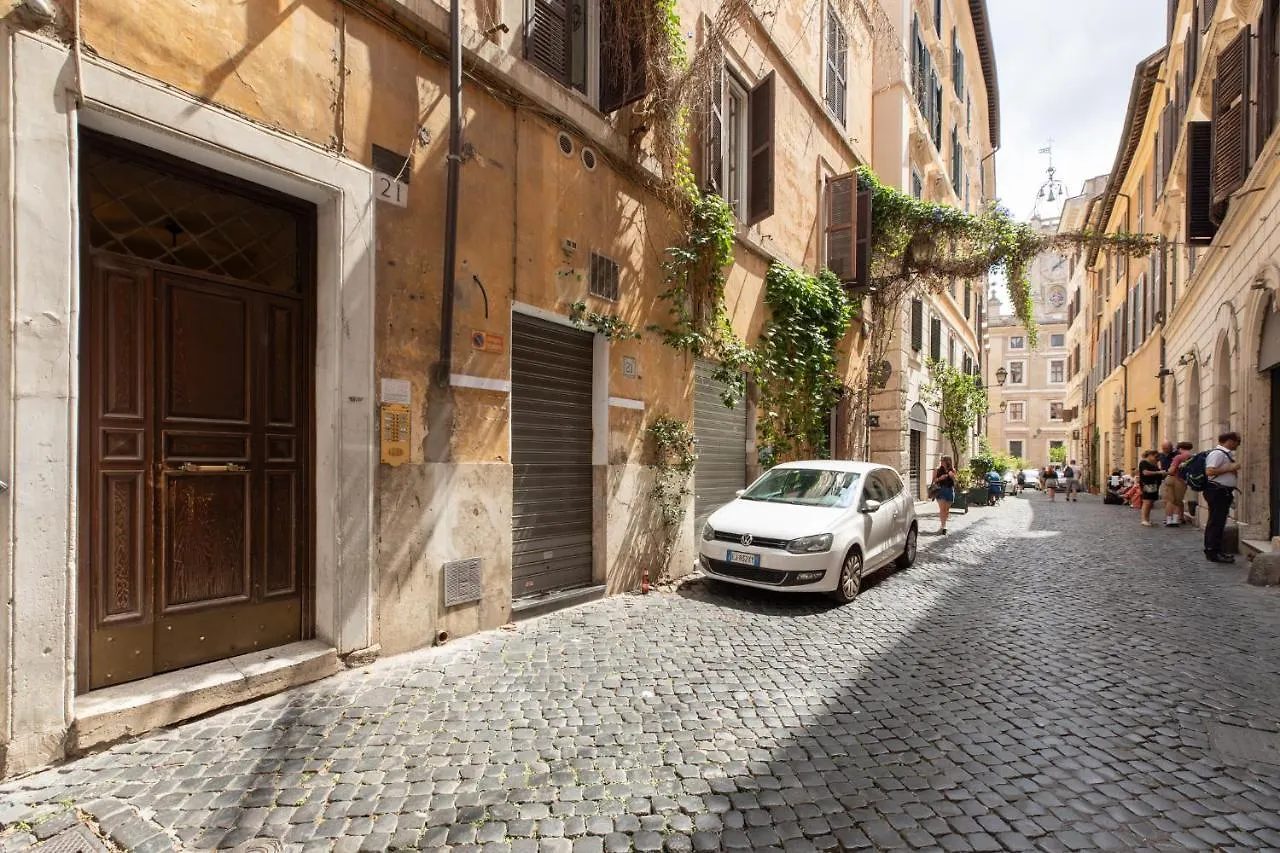 Iflat Red Roman Apartament Appartamento